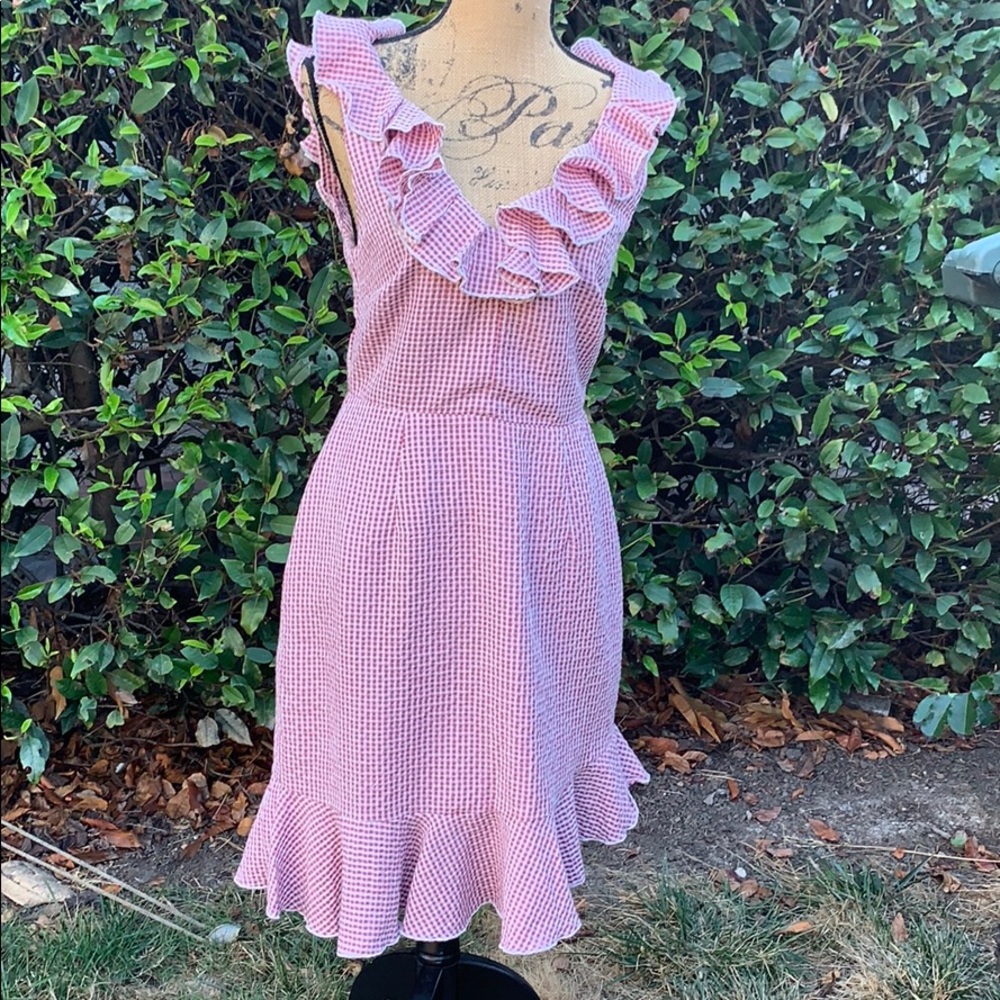 Retro form fitting summer dress